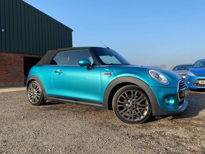 View MINI CONVERTIBLE 1.5 Cooper Euro 6 (s/s) 2dr
