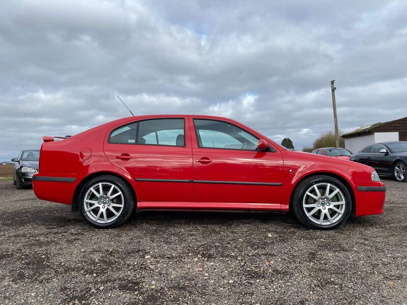 View SKODA OCTAVIA 1.8 vRS 5dr