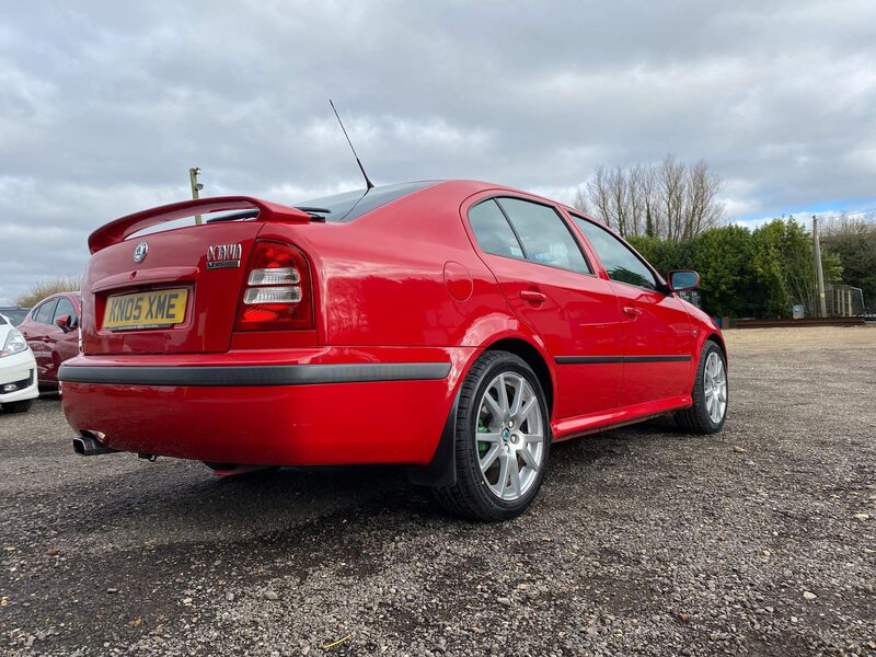 View SKODA OCTAVIA 1.8 vRS 5dr