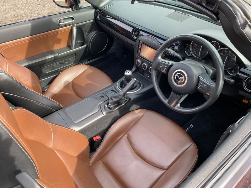 MAZDA MX-5