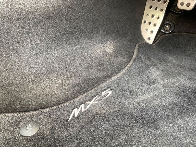 MAZDA MX-5
