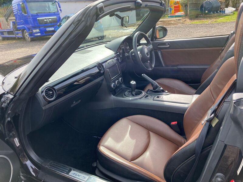 MAZDA MX-5