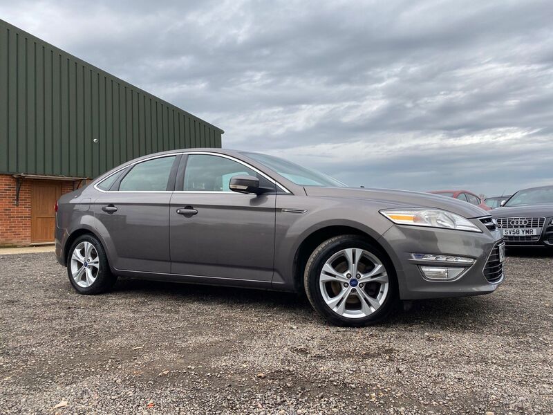 View FORD MONDEO 1.6 TDCi ECOnetic Titanium Euro 5 (s/s) 5dr