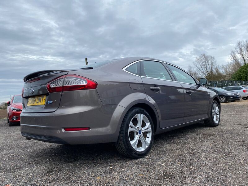 View FORD MONDEO 1.6 TDCi ECOnetic Titanium Euro 5 (s/s) 5dr