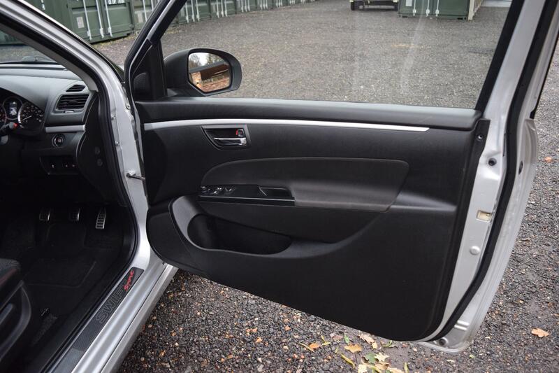 SUZUKI SWIFT