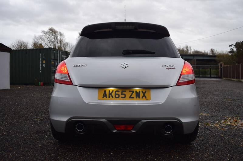 SUZUKI SWIFT