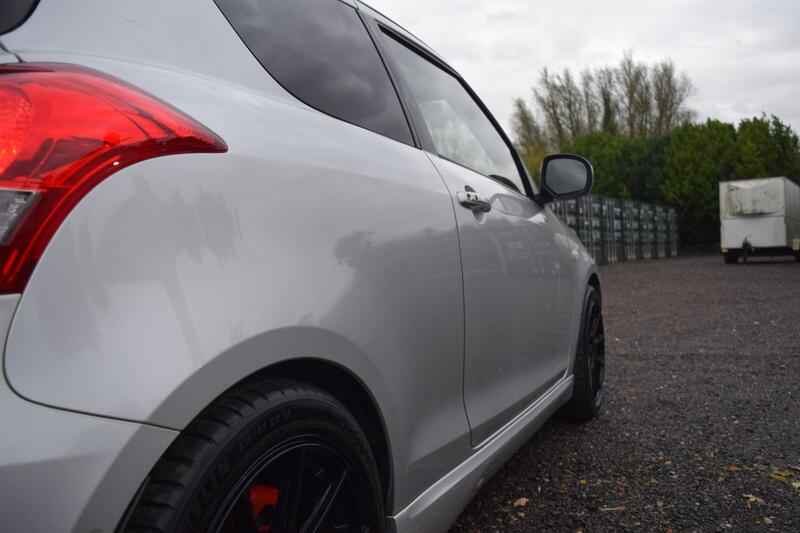 SUZUKI SWIFT