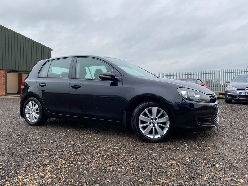 View VOLKSWAGEN GOLF 1.6 TDI Match Euro 5 5dr