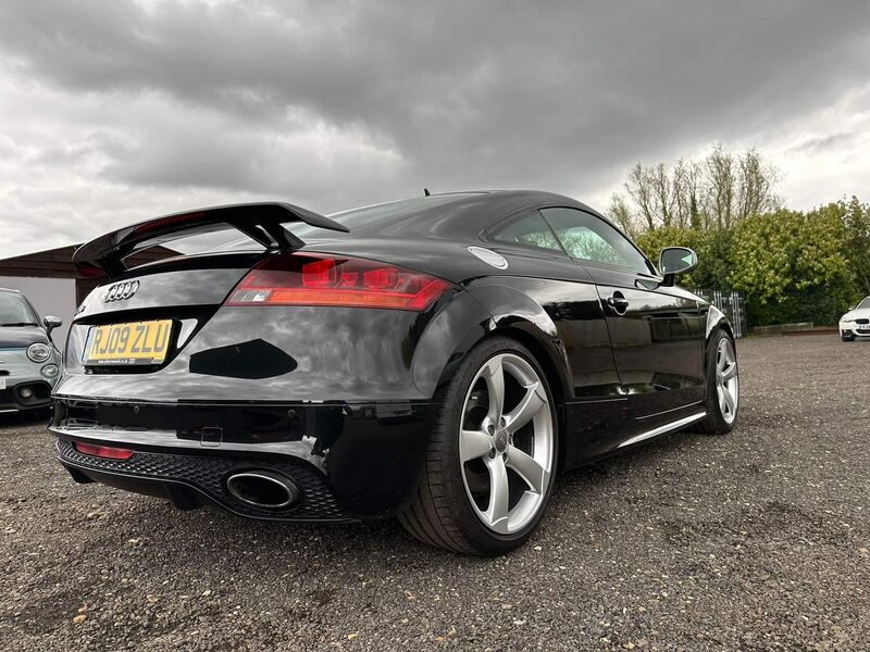 AUDI TT RS