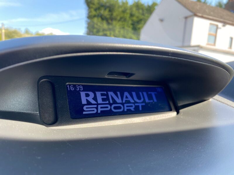 RENAULT MEGANE