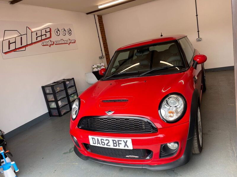 View MINI HATCH 1.6 John Cooper Works Euro 5 (s/s) 3dr