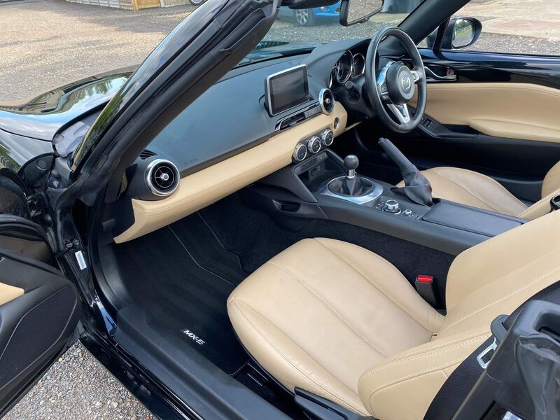 MAZDA MX-5