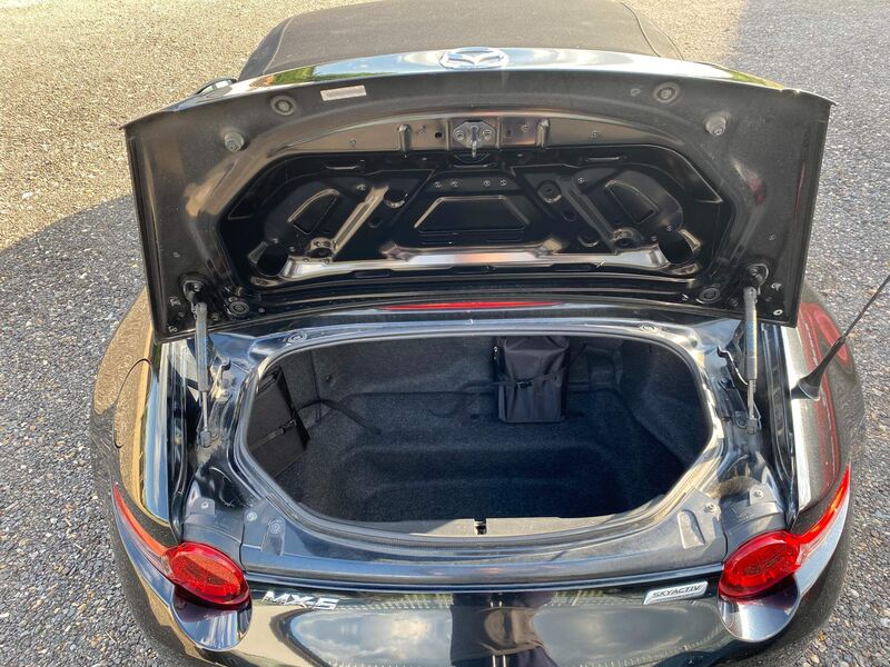 MAZDA MX-5
