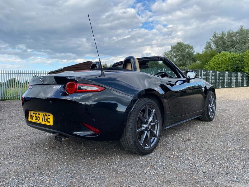MAZDA MX-5