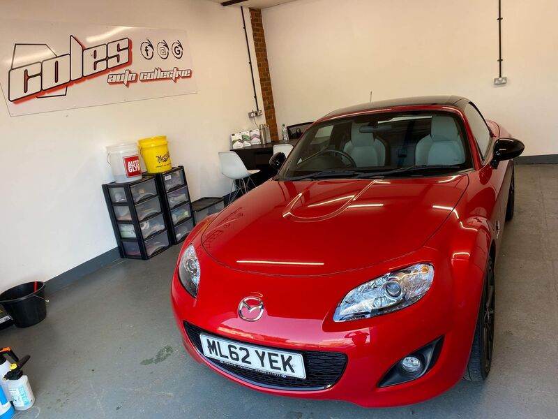 View MAZDA MX-5 2.0i Kuro Roadster Euro 5 2dr