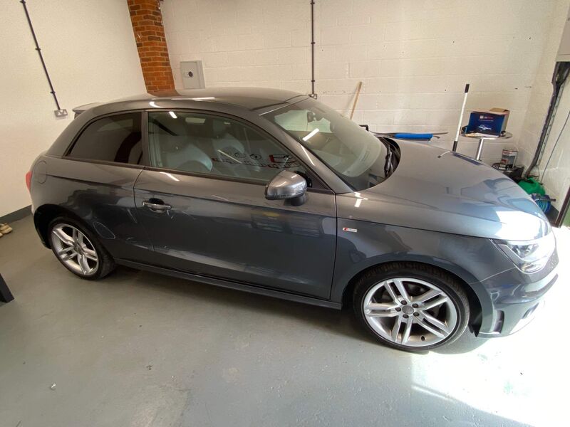 AUDI A1