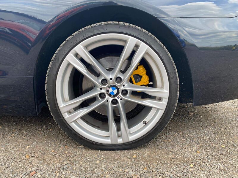 BMW 6 SERIES