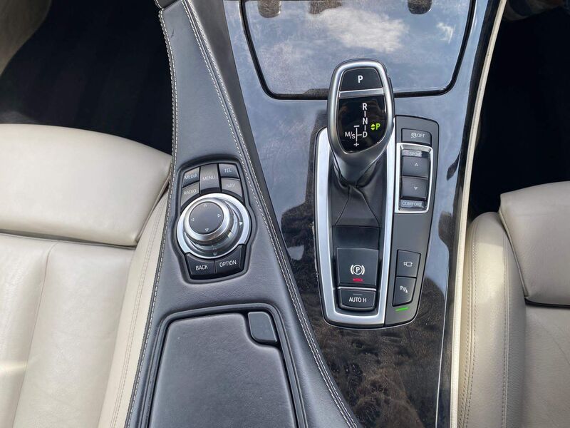 BMW 6 SERIES