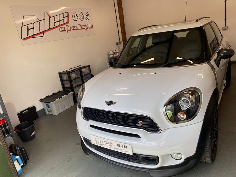 View MINI COUNTRYMAN 2.0 Cooper SD ALL4 Euro 5 (s/s) 5dr