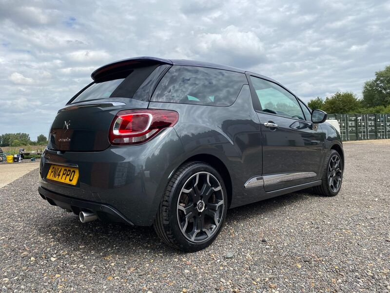 View CITROEN DS3 1.6 e-HDi Airdream DStyle Plus Euro 5 (s/s) 2dr